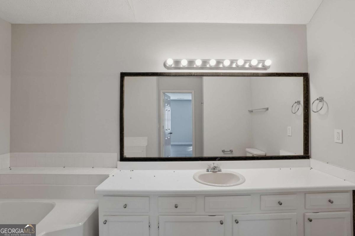 40 Lake Court Stockbridge - Photo 28