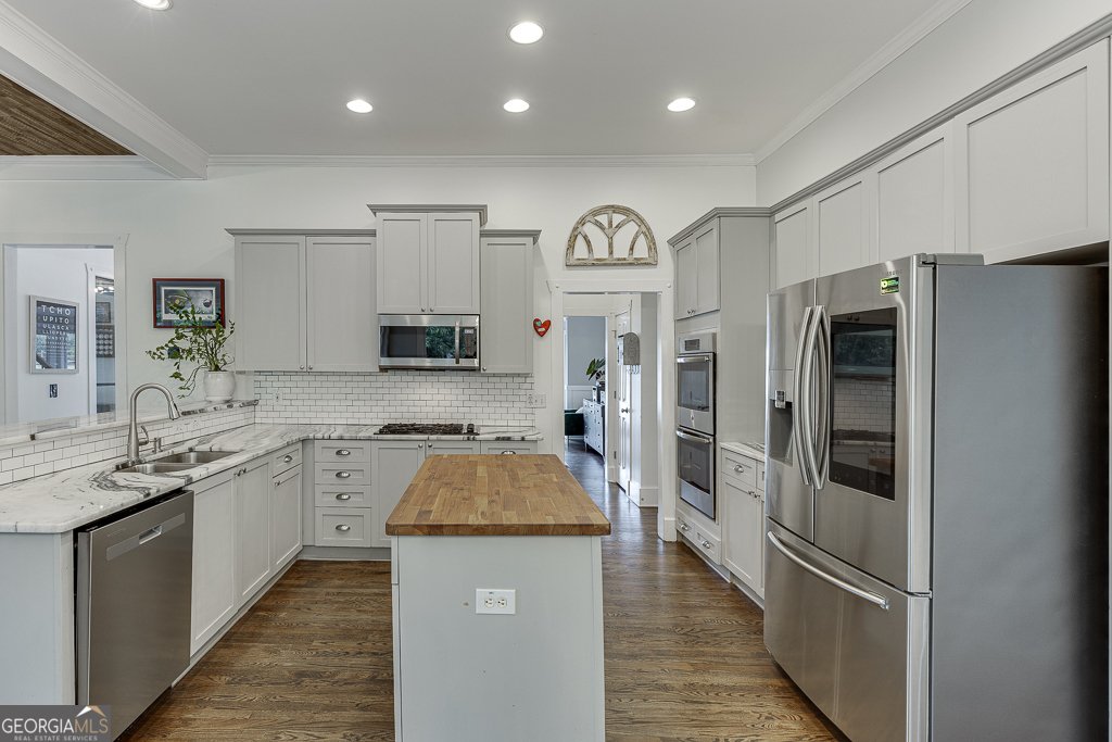 5979 Grand Loop Road Sugar Hill - Photo 16