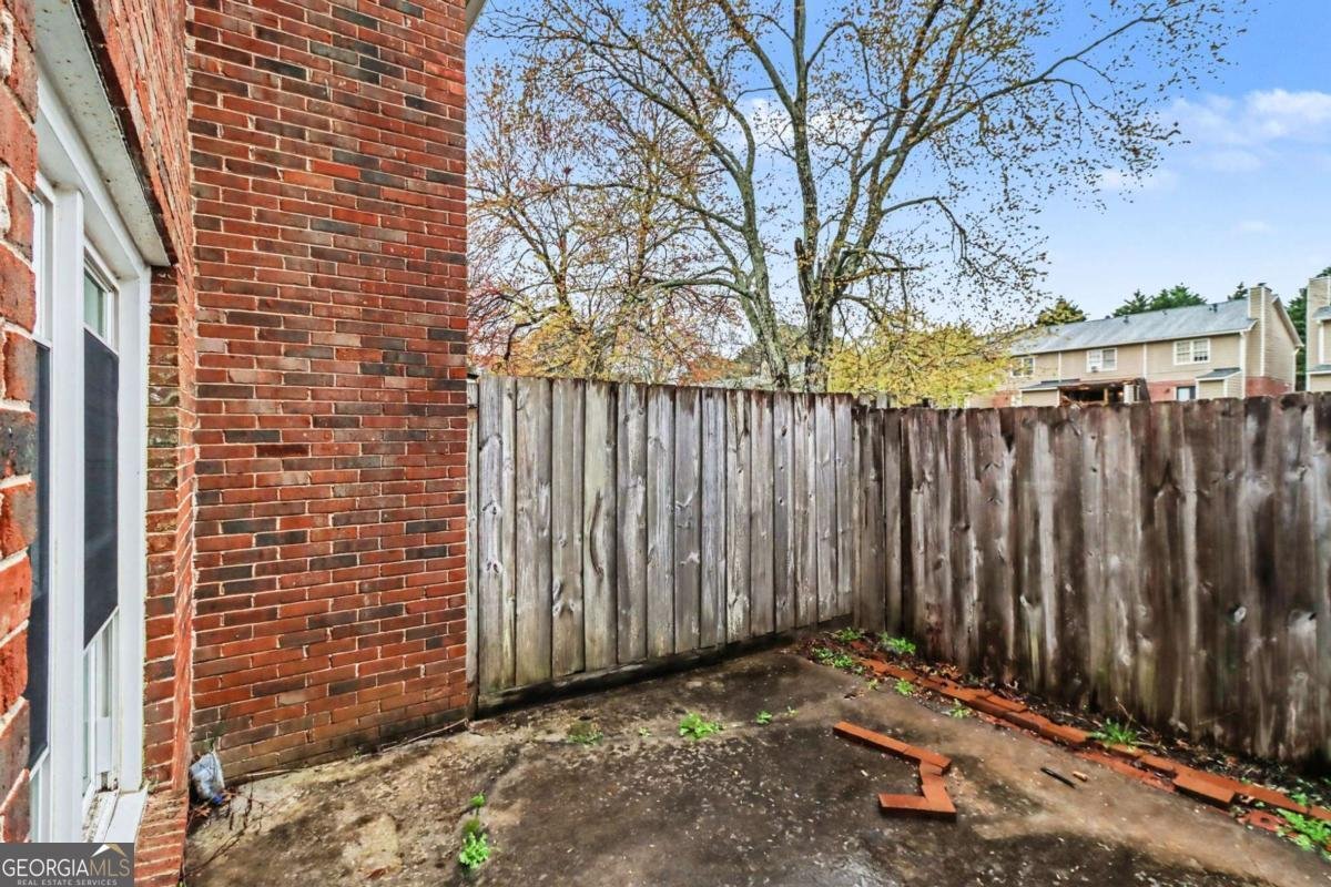 2060 Kings Gate Circle Snellville - Photo 24