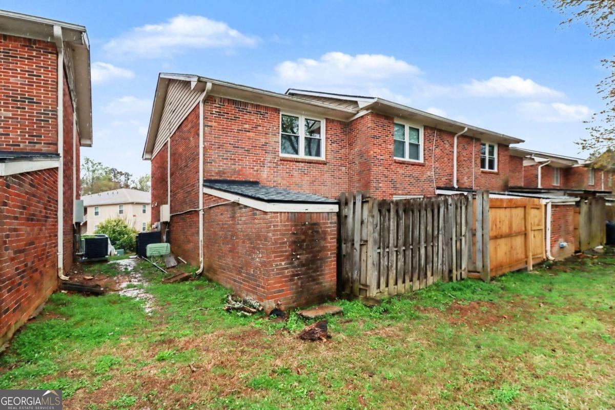 2060 Kings Gate Circle Snellville - Photo 27