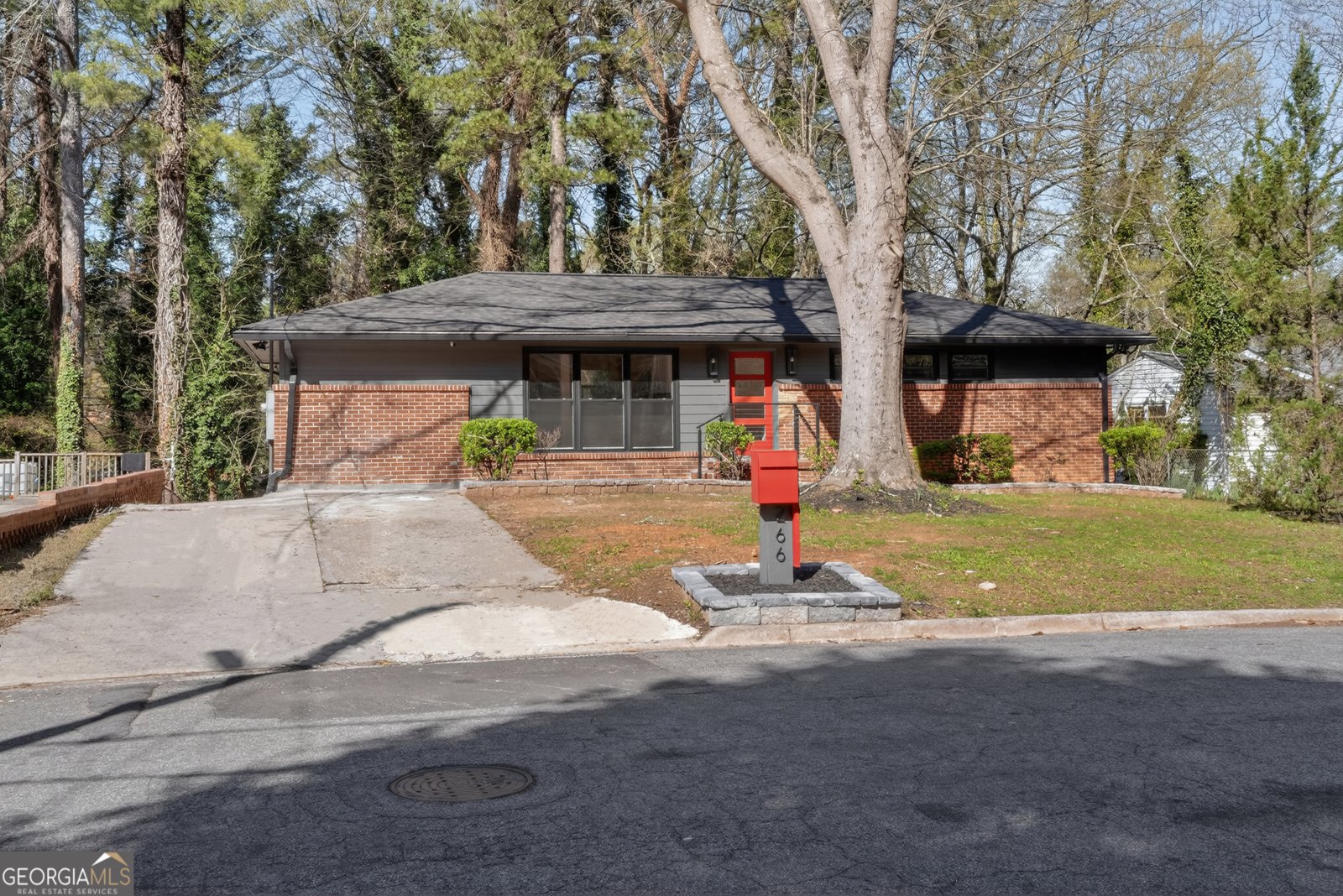 266 Simon Terrace Atlanta - Photo 1