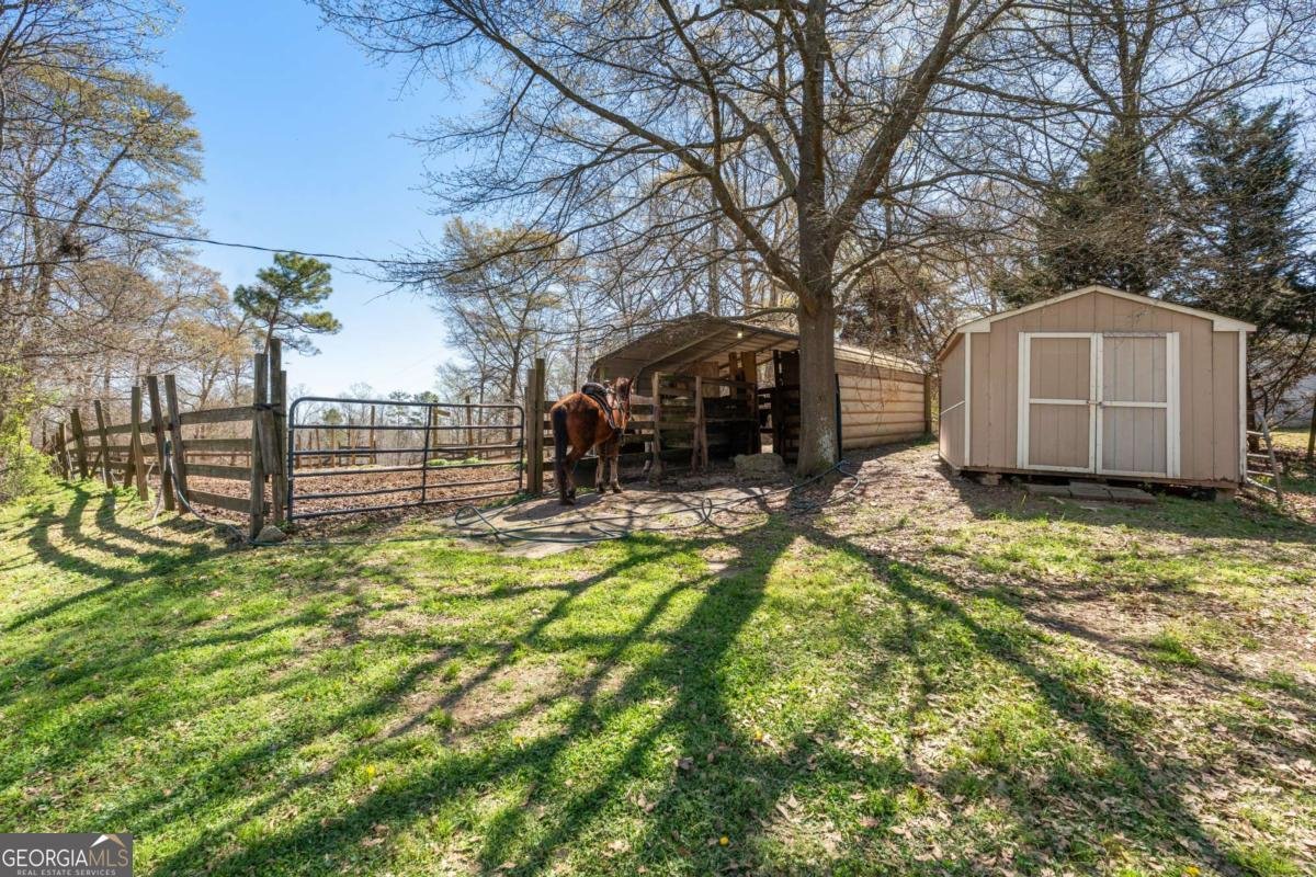 235 Cecil Jackson Road Griffin - Photo 32