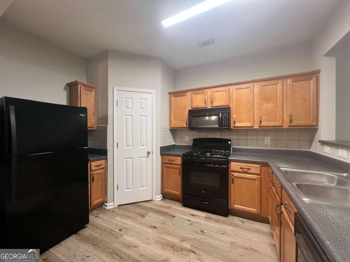 2176 Executive Drive Duluth - Photo 6