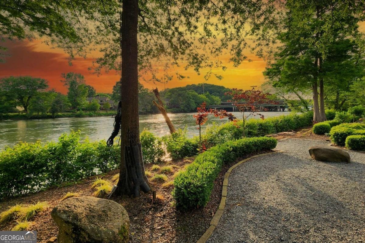 318 Sandy Springs Circle Atlanta - Photo 19