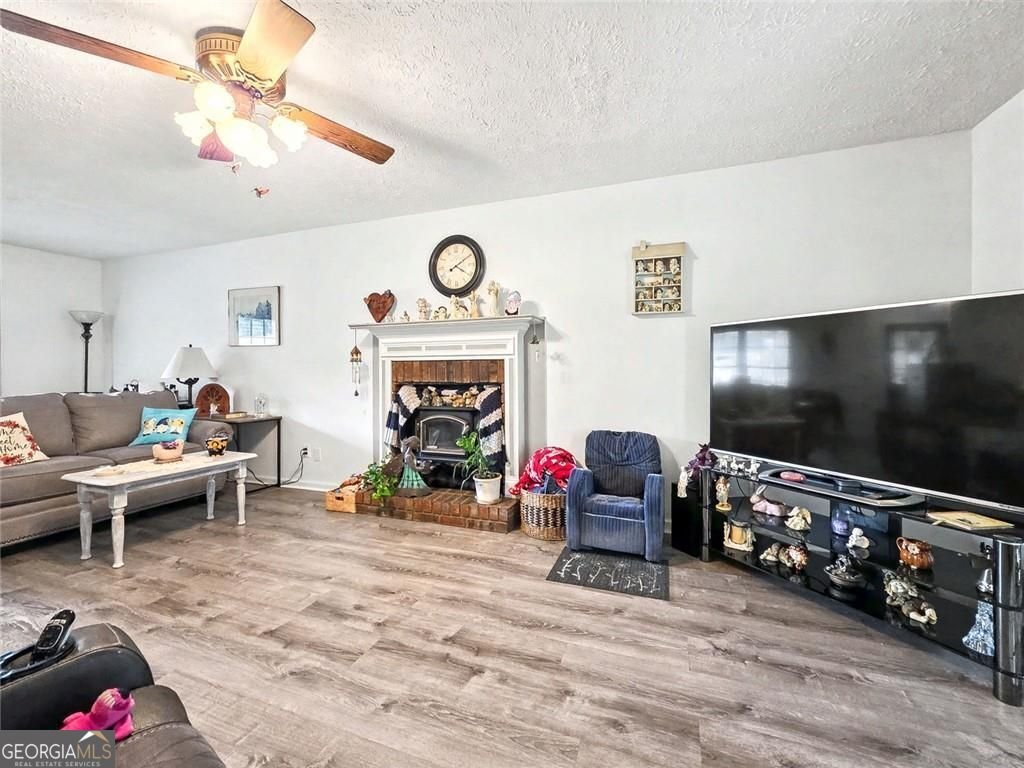 411 Harbor Way Woodstock - Photo 11