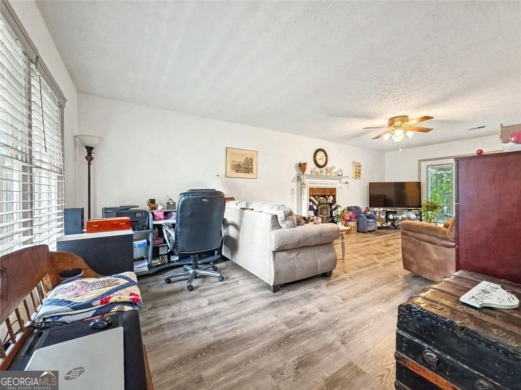 411 Harbor Way Woodstock - Photo 7