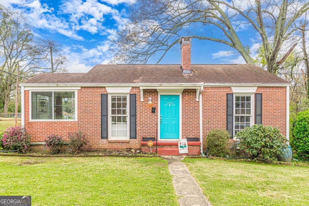 1324 Forrest Avenue East Point - Photo 1