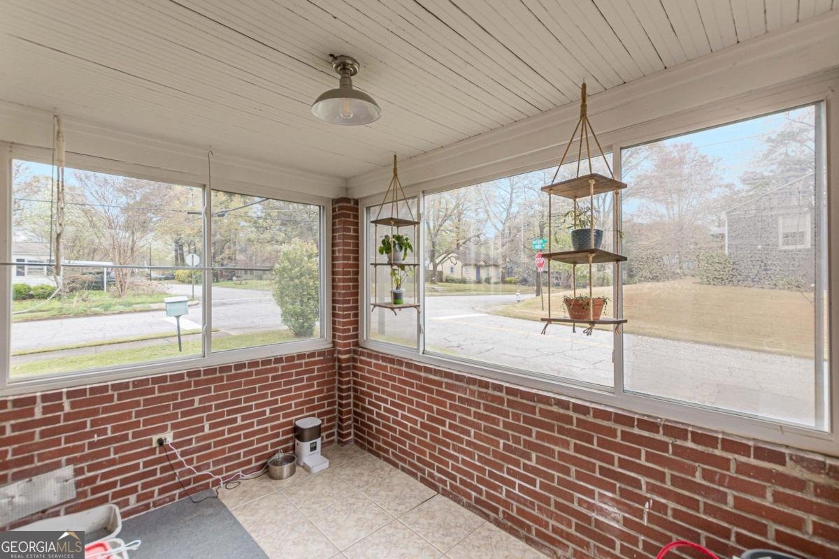 1324 Forrest Avenue East Point - Photo 18