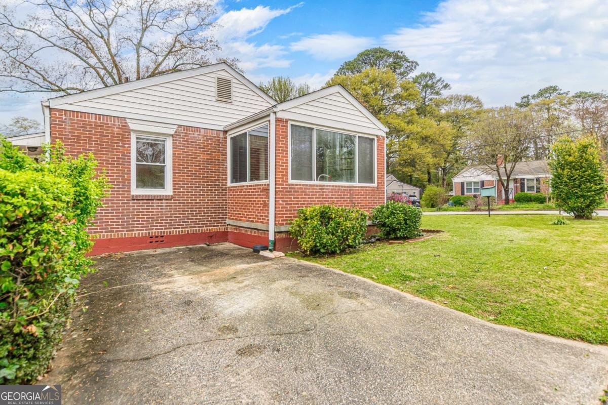 1324 Forrest Avenue East Point - Photo 7