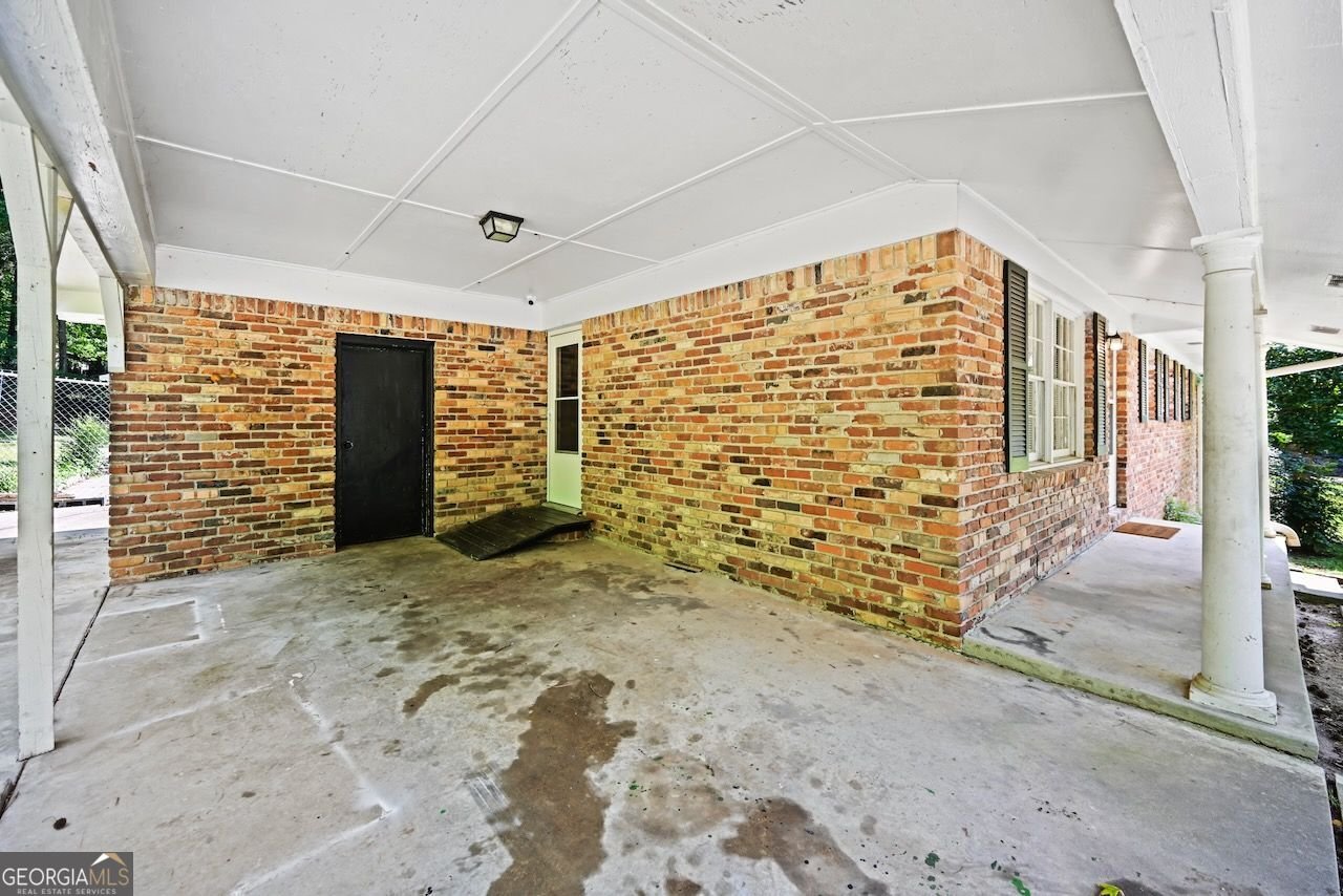 7039 Rockbridge Road Stone Mountain - Photo 10