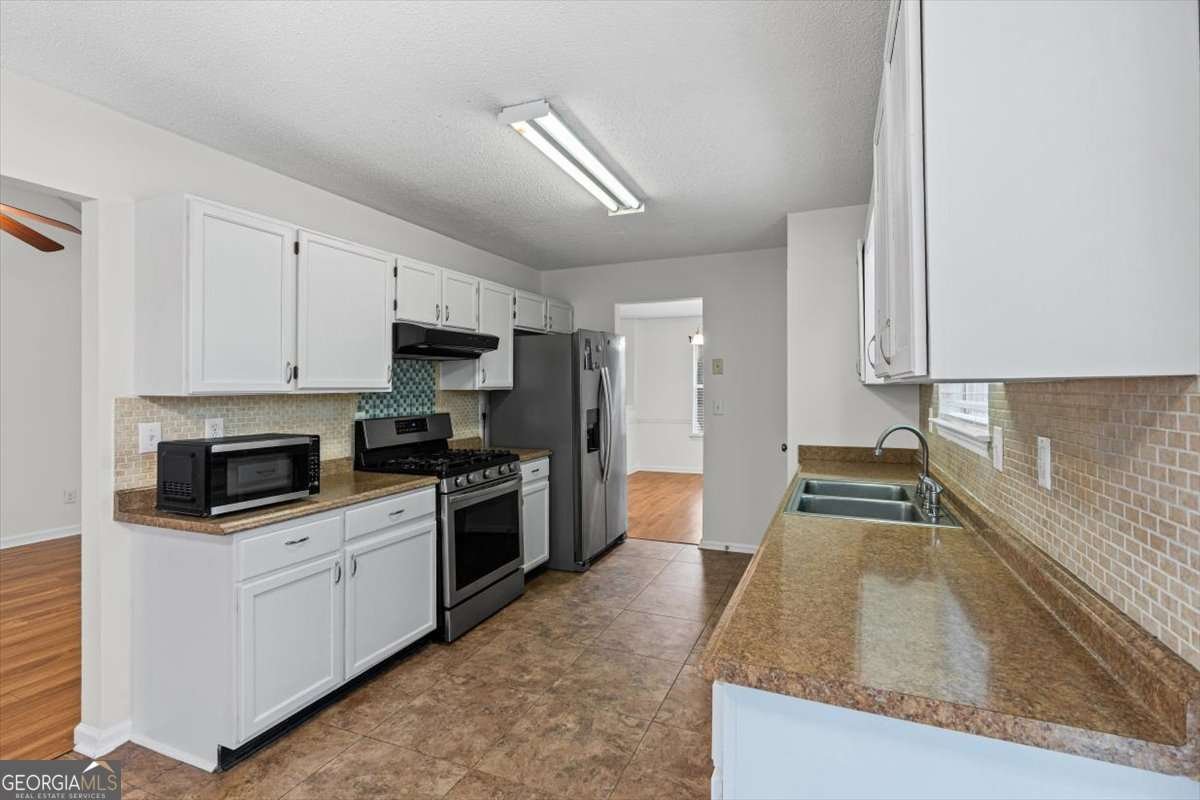 2242 Rocksram Court Buford - Photo 16