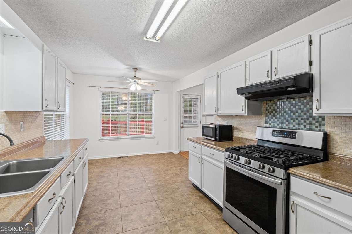 2242 Rocksram Court Buford - Photo 21