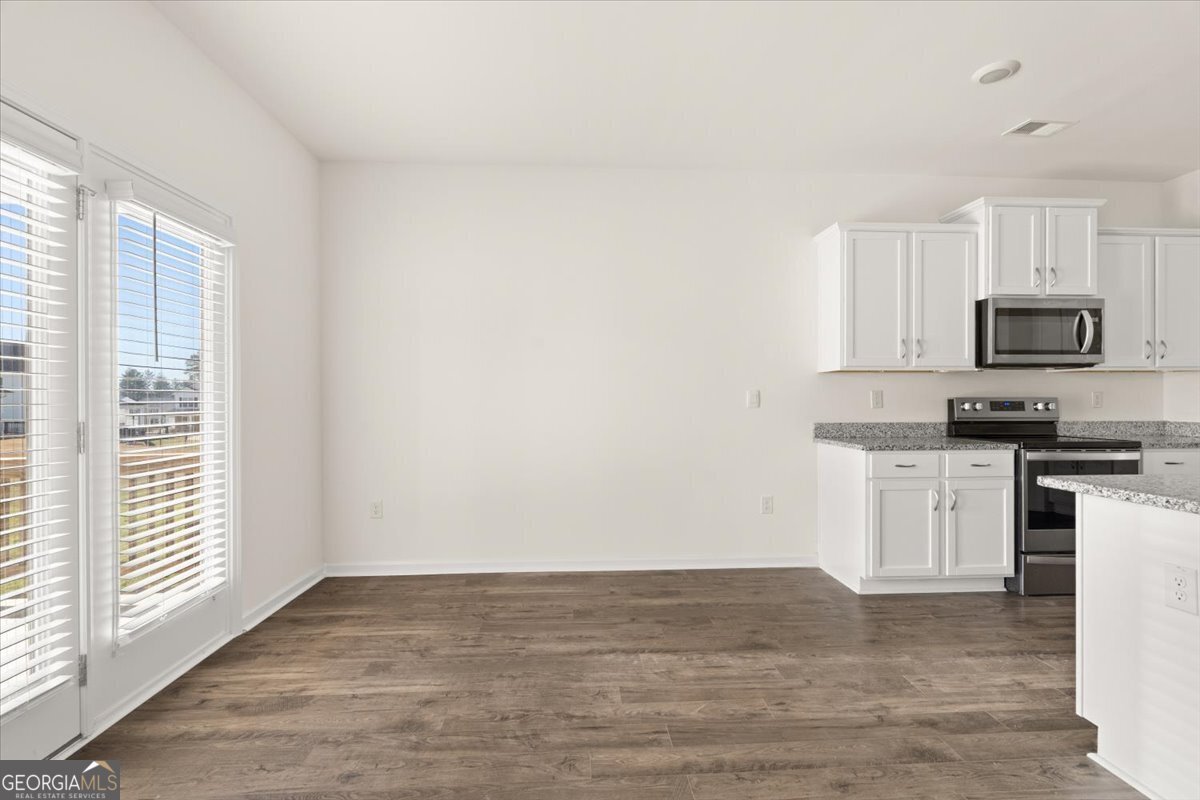 296 Canyon Ferry Way Hoschton - Photo 12