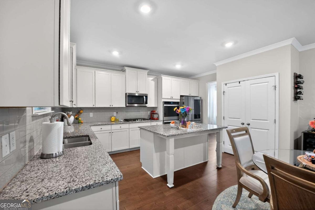 225 Sebastian Cove Hampton - Photo 10