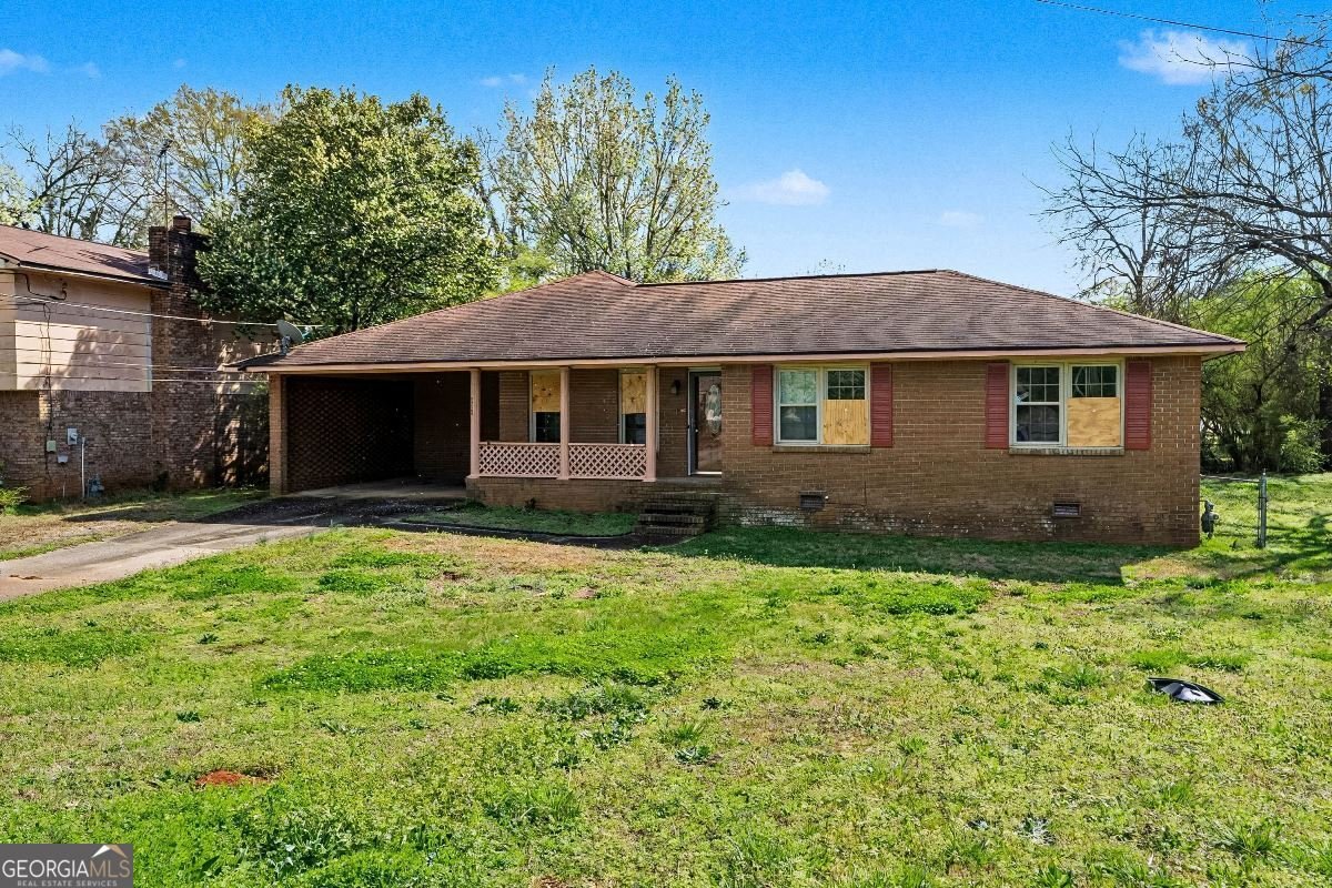 512 Terry Drive Griffin - Photo 1