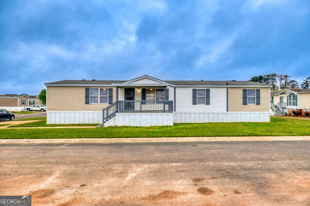 1060 Fairmont Drive Hampton - Photo 1