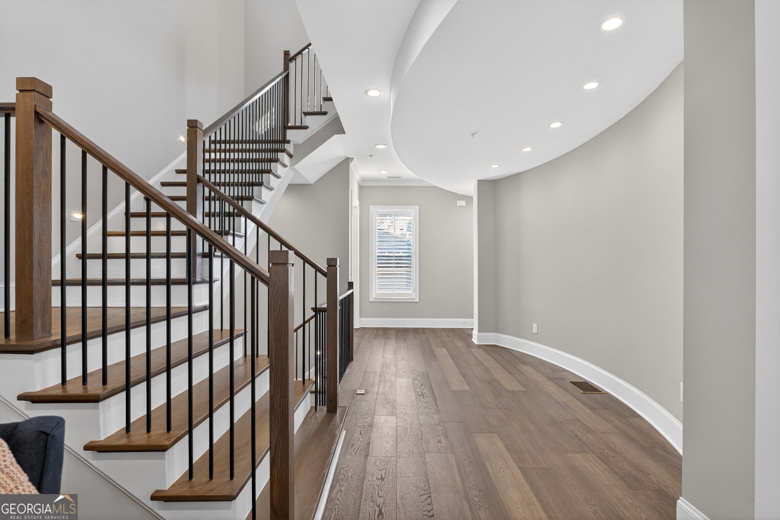 8255 Main Street Woodstock - Photo 24