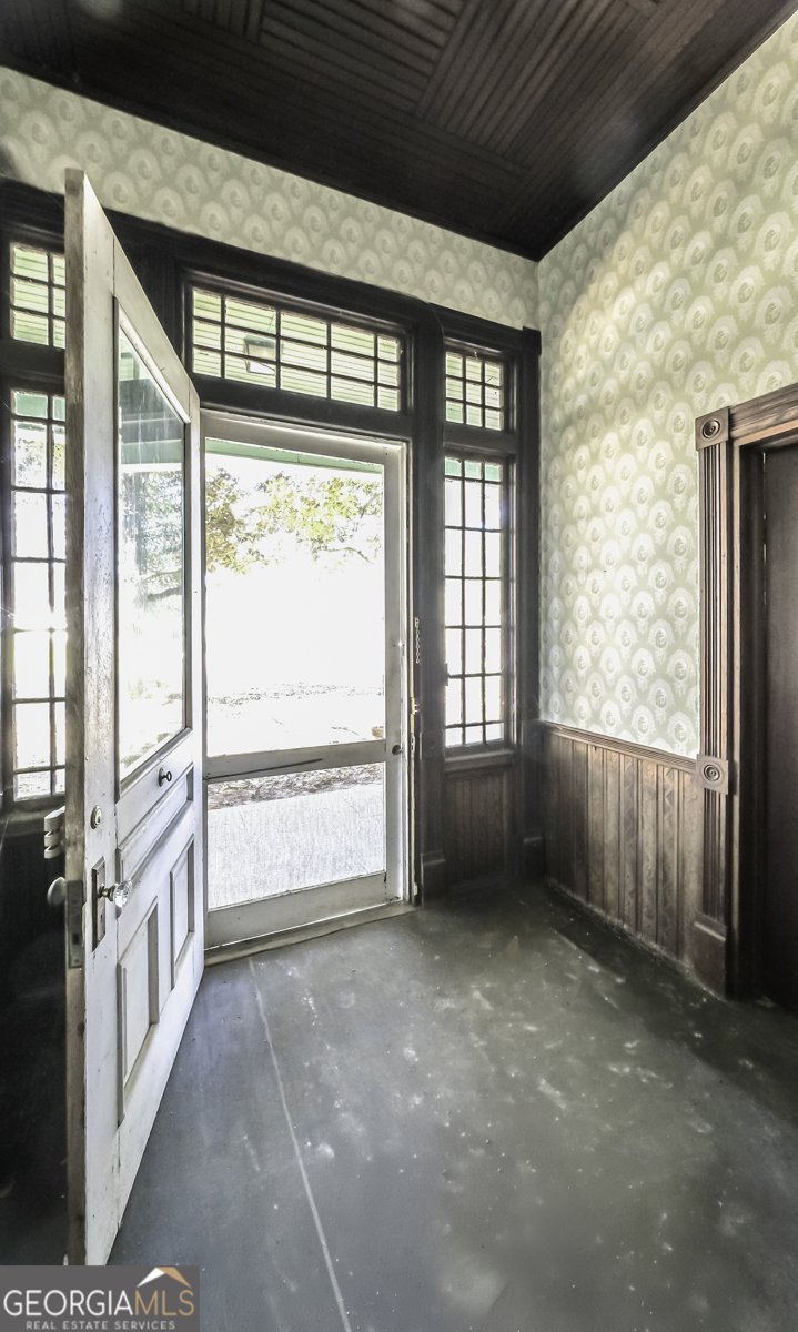 215 West Avenue Carrollton - Photo 10