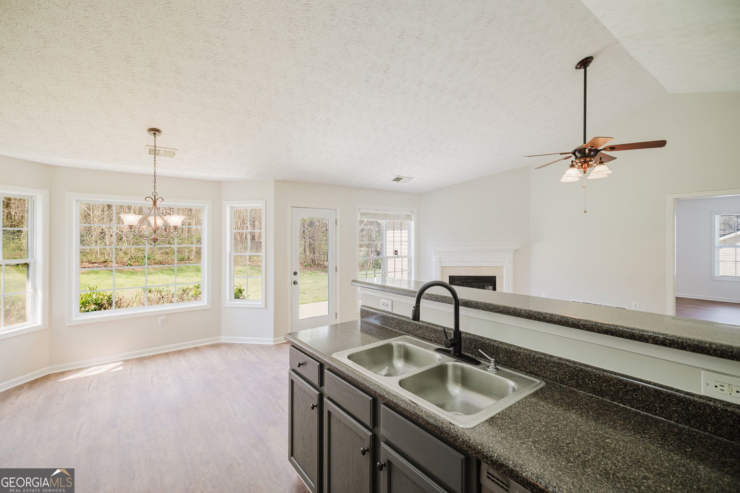 303 Johnny Lane Dallas - Photo 12