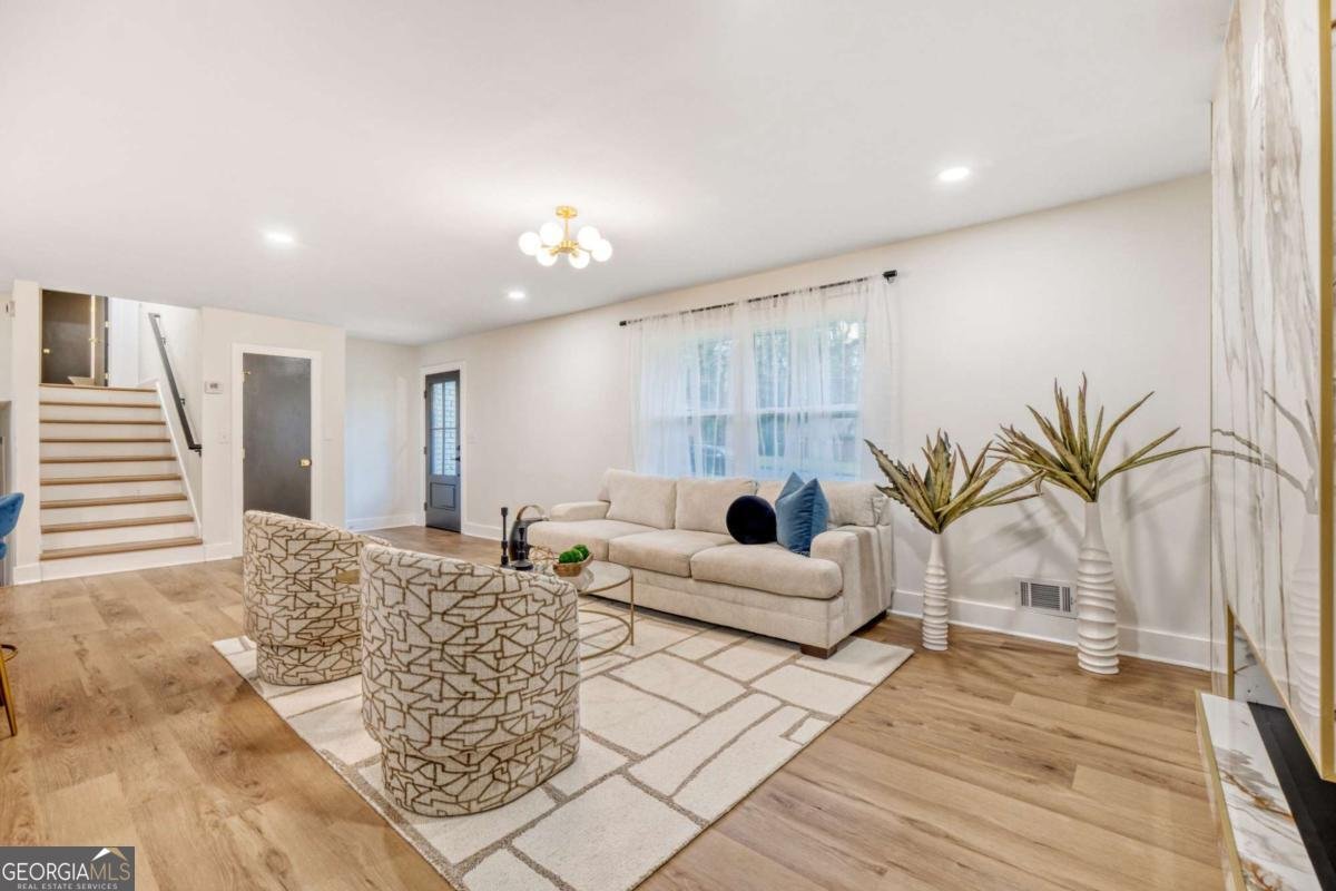 3045 Weslock Circle Decatur - Photo 7