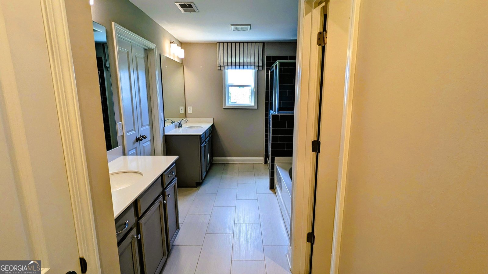 301 Hayden Circle Woodstock - Photo 8