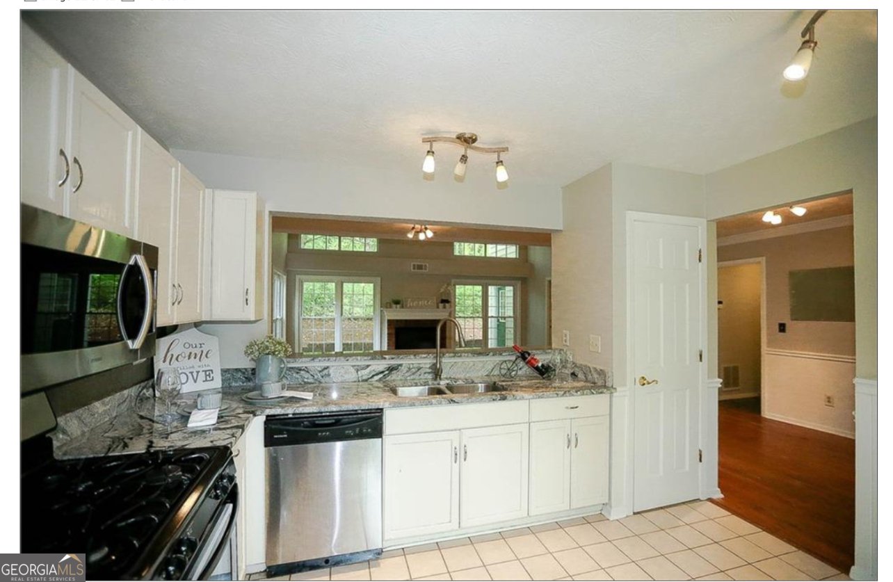 2668 Crystal Lane Lawrenceville - Photo 12