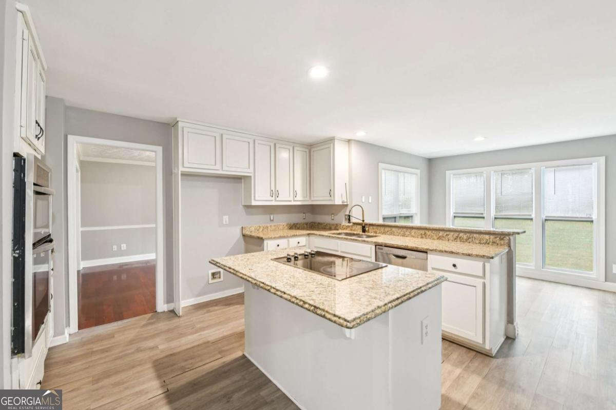 531 Shyrewood Drive Lawrenceville - Photo 9