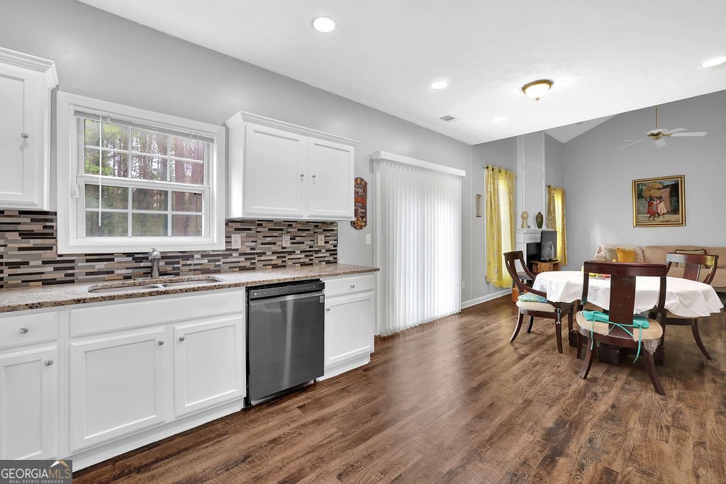 1208 Everwood Drive Marietta - Photo 15