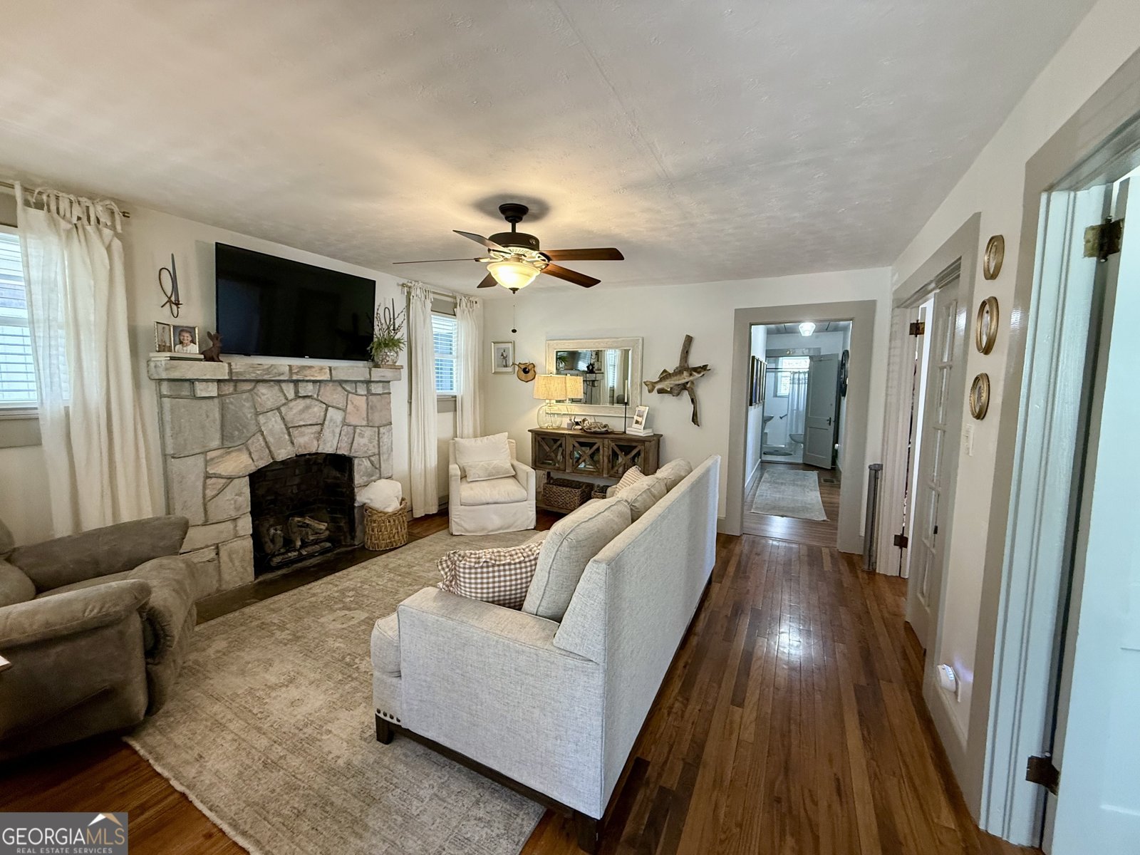 141 York Street Clarkesville - Photo 10