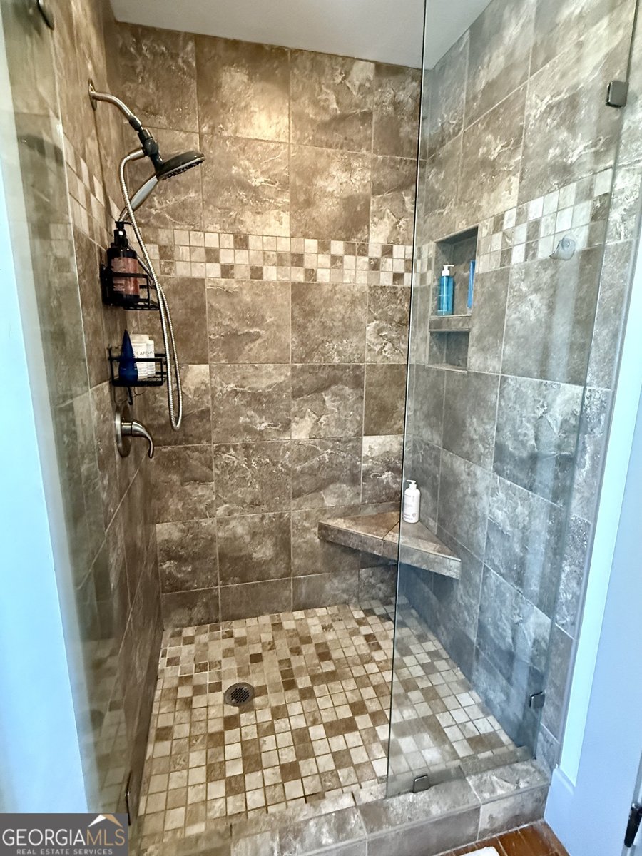 141 York Street Clarkesville - Photo 36