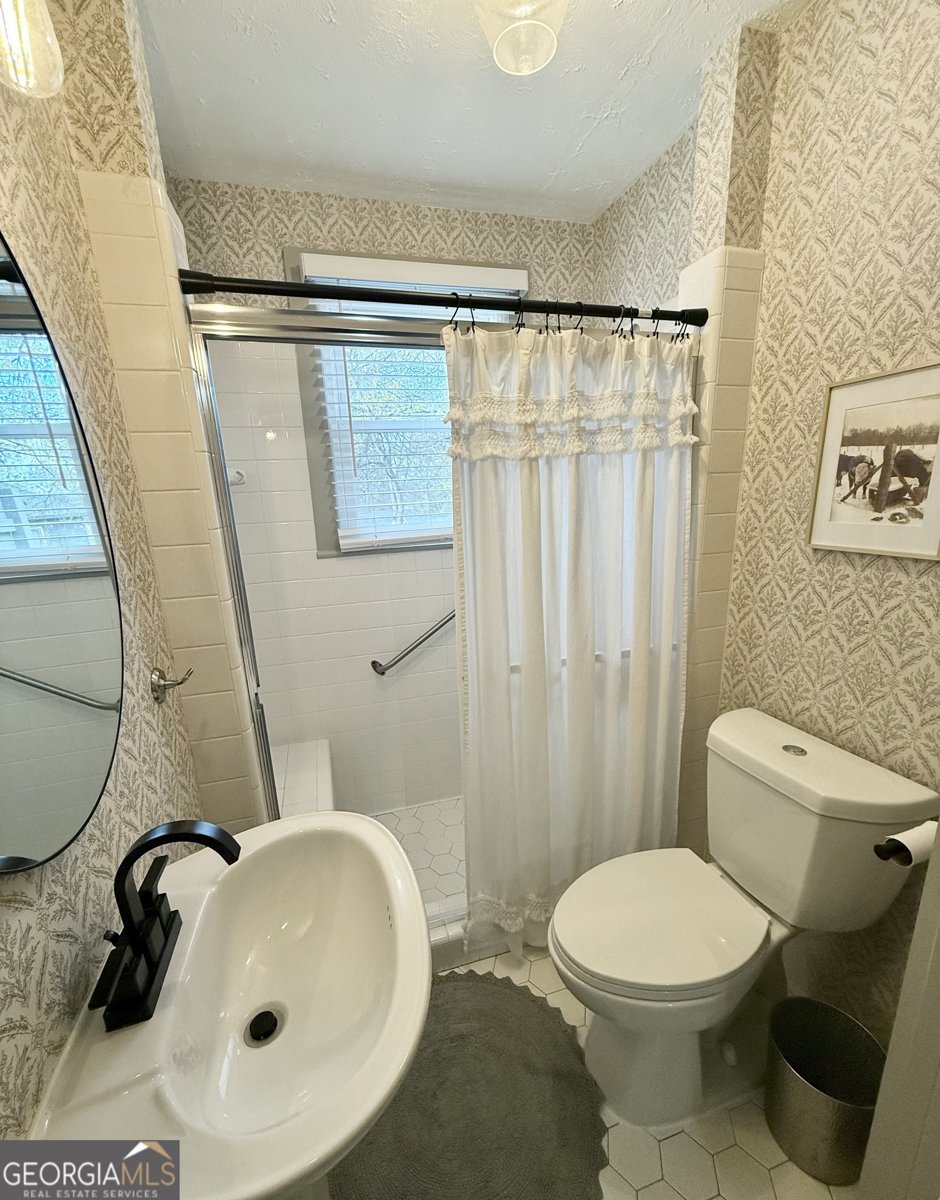 141 York Street Clarkesville - Photo 47