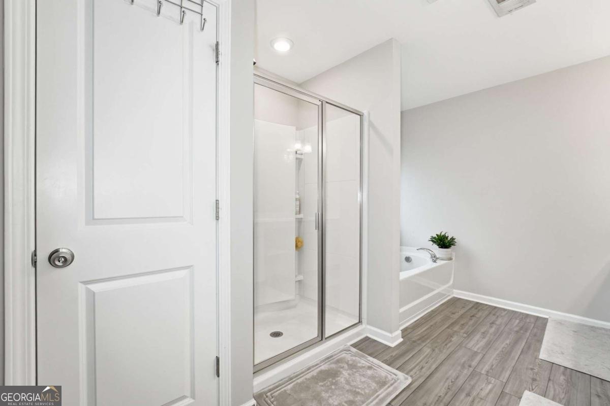 2160 Lanier Harbor Point Buford - Photo 14