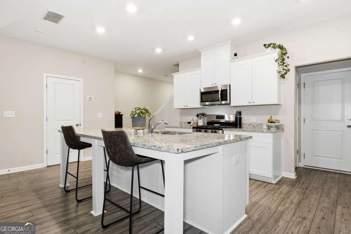 2160 Lanier Harbor Point Buford - Photo 9