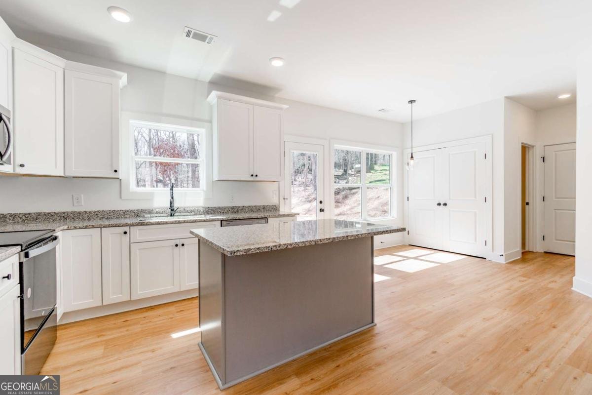 7603 Beachwood Drive Murrayville - Photo 11