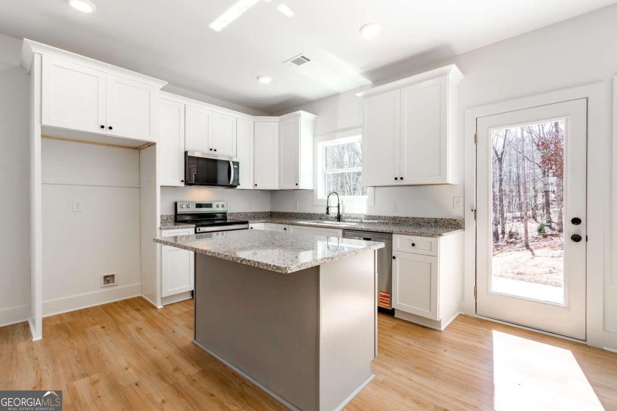 7603 Beachwood Drive Murrayville - Photo 12