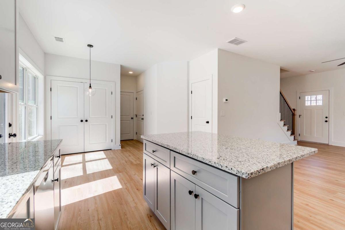 7603 Beachwood Drive Murrayville - Photo 14