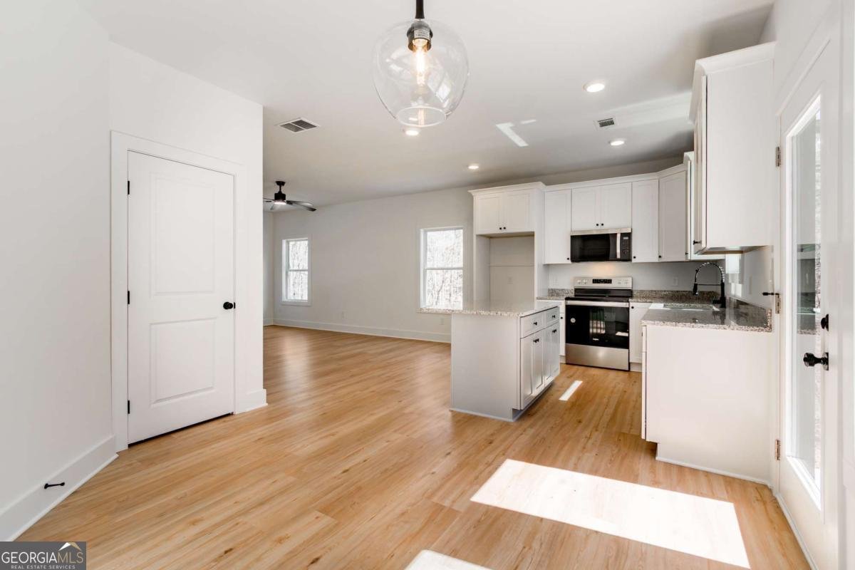 7603 Beachwood Drive Murrayville - Photo 16