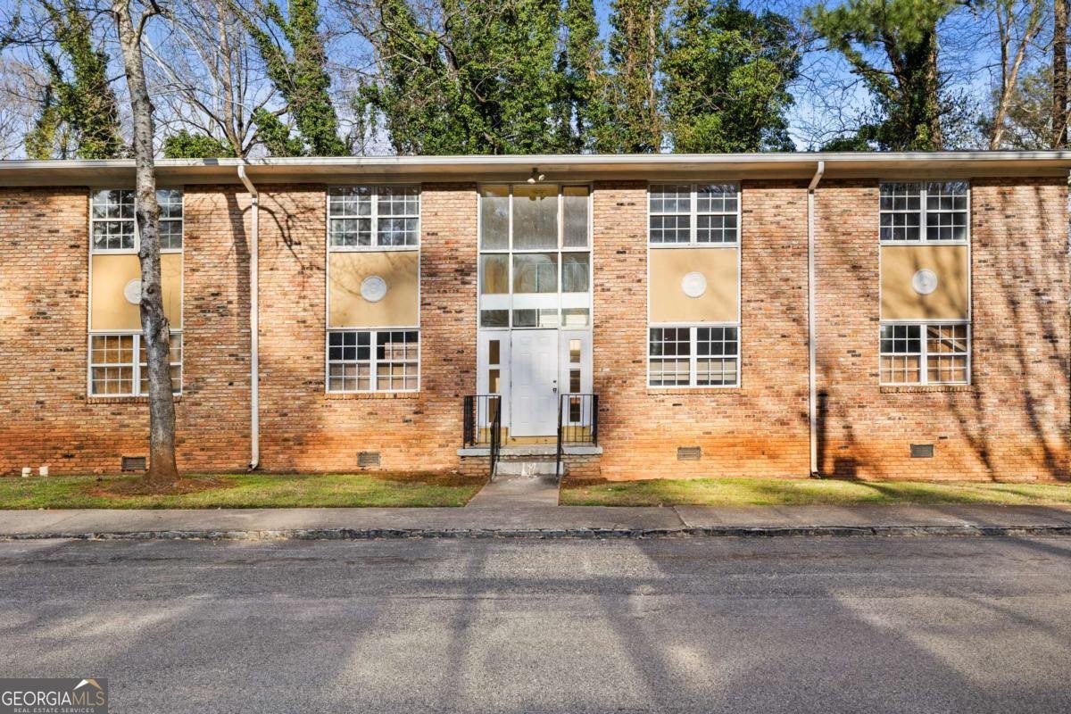 1620 Line Circle Decatur - Photo 1