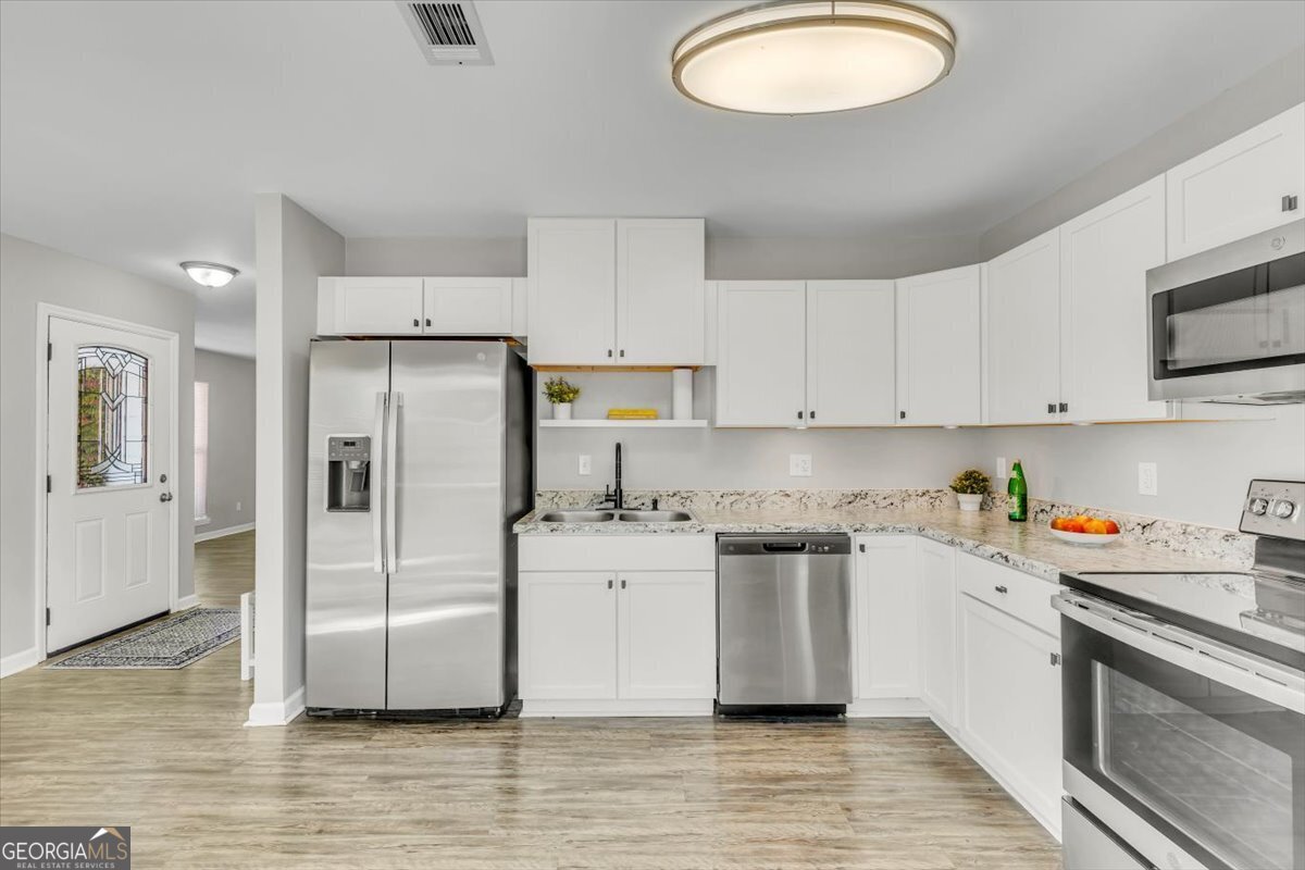 1223 Waldburg Street Savannah - Photo 13