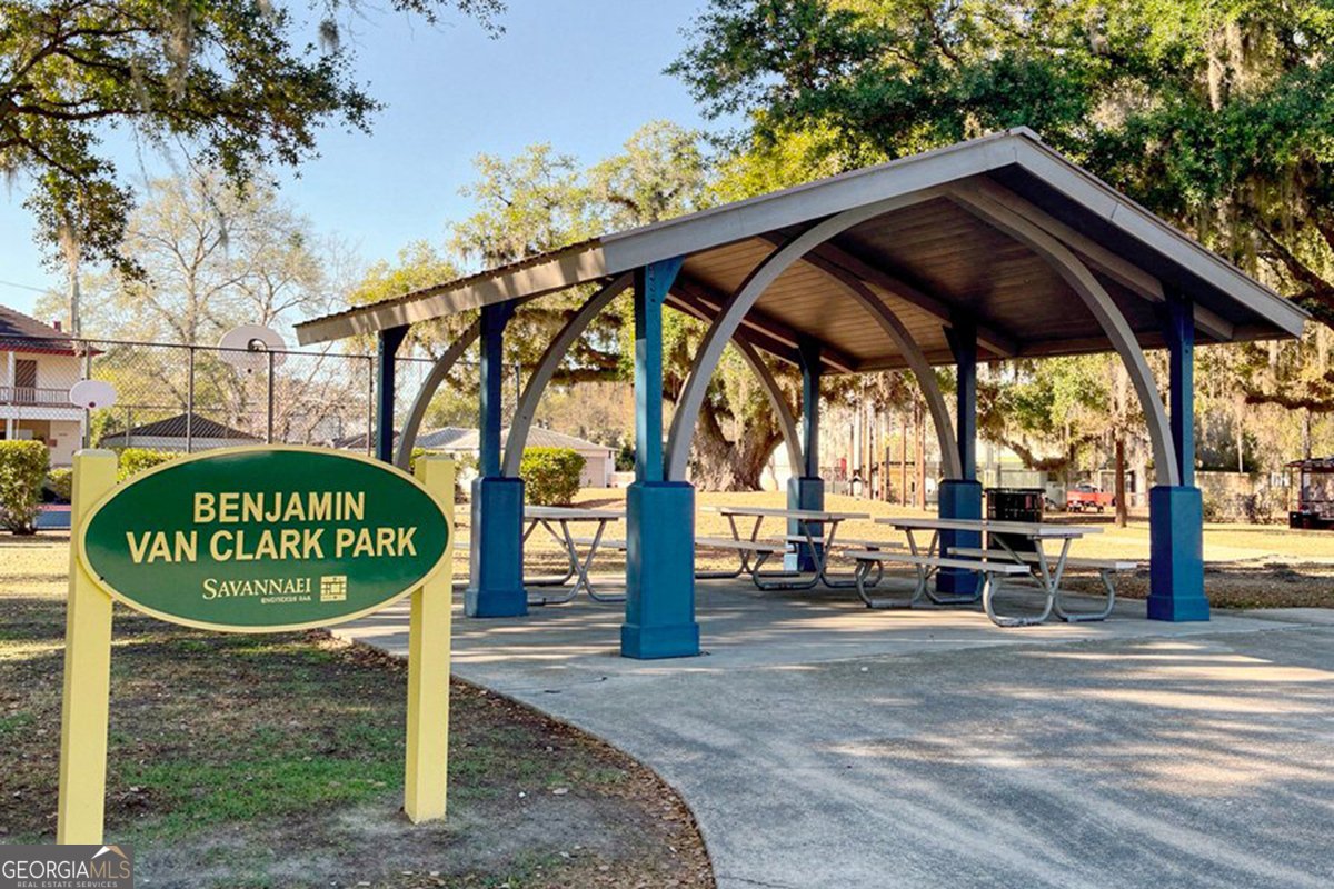 1223 Waldburg Street Savannah - Photo 34