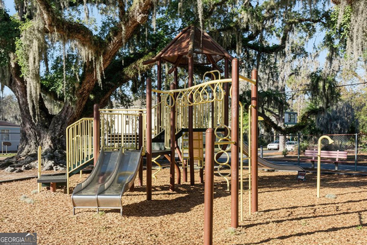 1223 Waldburg Street Savannah - Photo 39