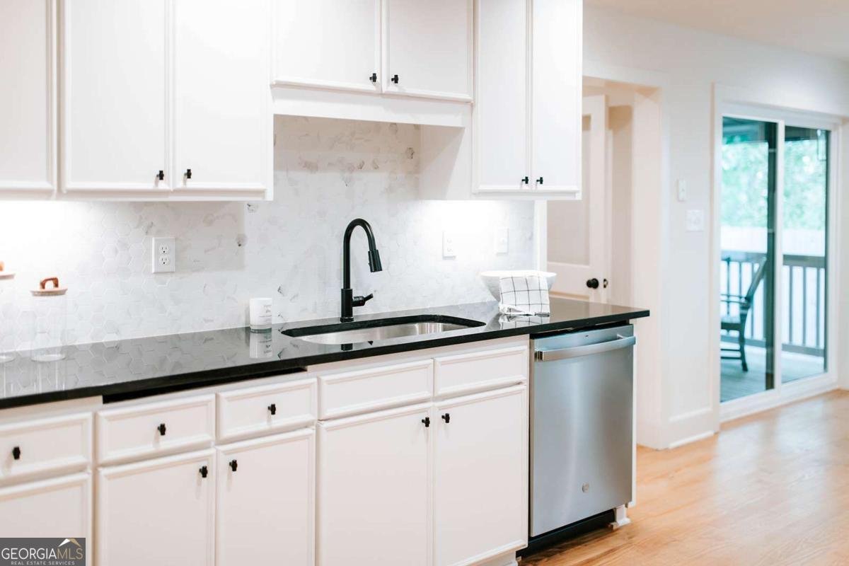 7820 Bethel Road Gainesville - Photo 8