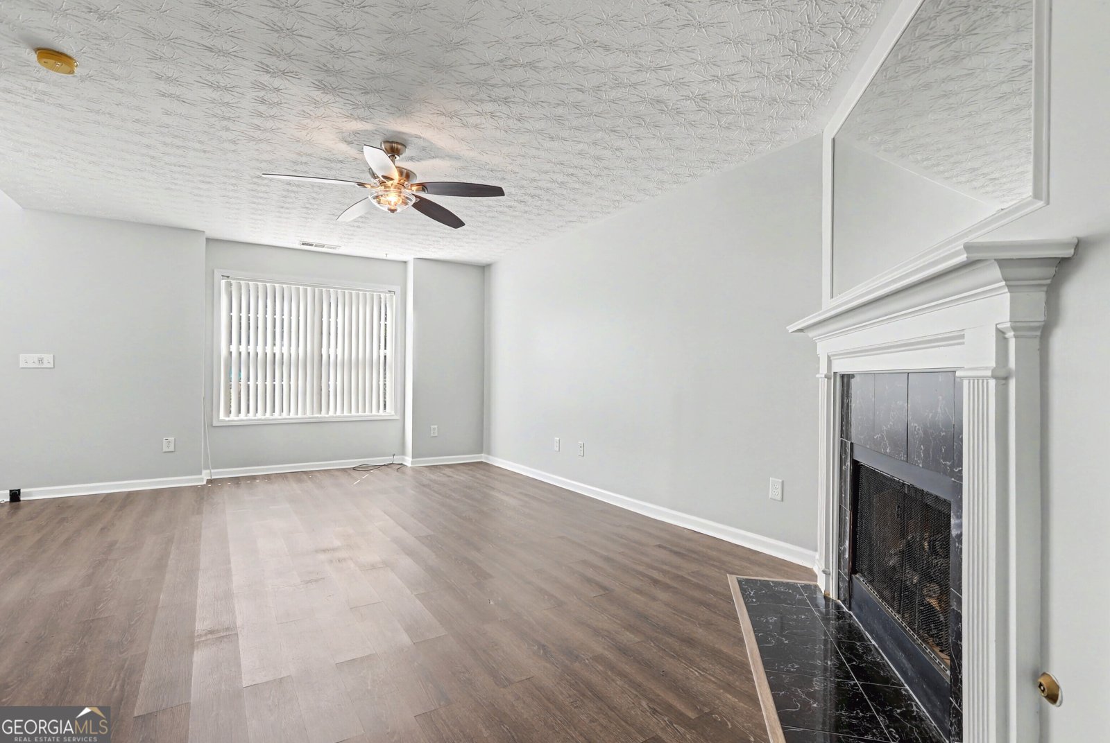 4612 Grand Central Parkway Decatur - Photo 6