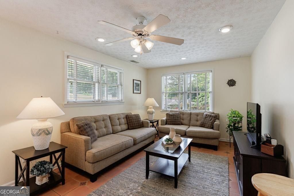 3060 Wilson Road Decatur - Photo 18