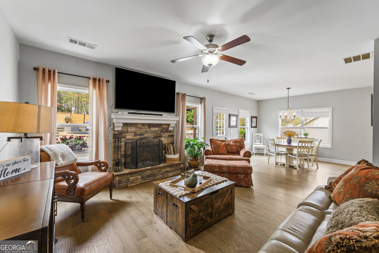 5645 Wooded Valley Way Flowery Branch - Photo 9