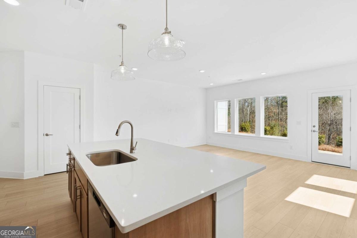 442 Laurelwood Lane Canton - Photo 7