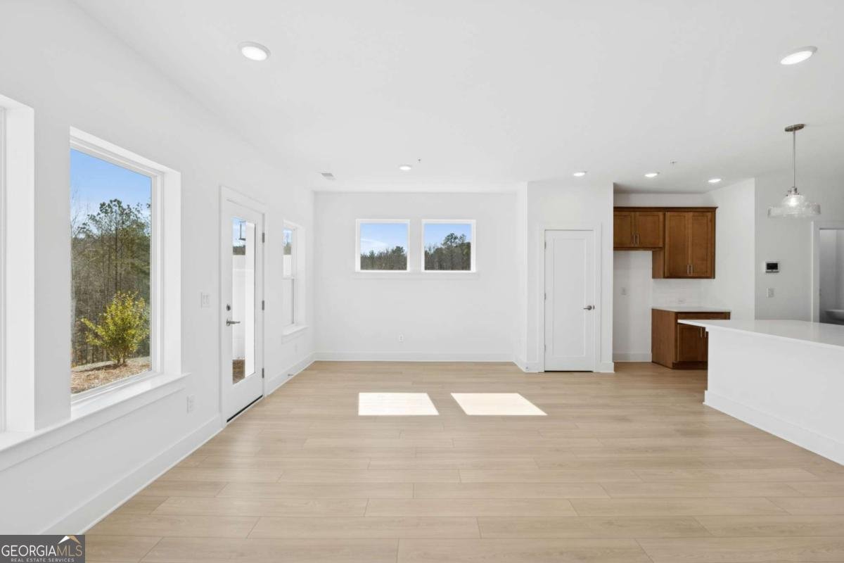 442 Laurelwood Lane Canton - Photo 8