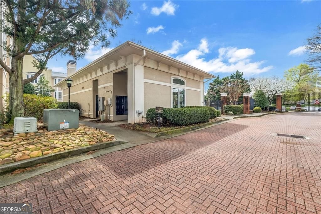 375 Highland Avenue Atlanta - Photo 17