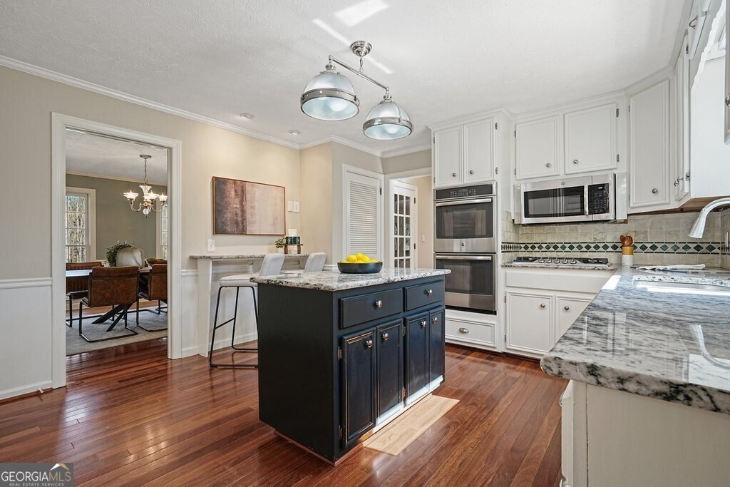 235 Oak Leaf Circle Roswell - Photo 12