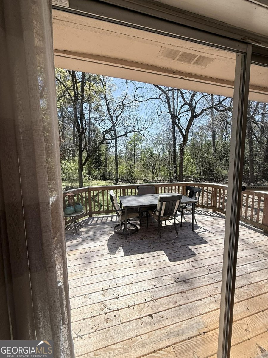 681 N Forest Lake Drive Macon - Photo 8